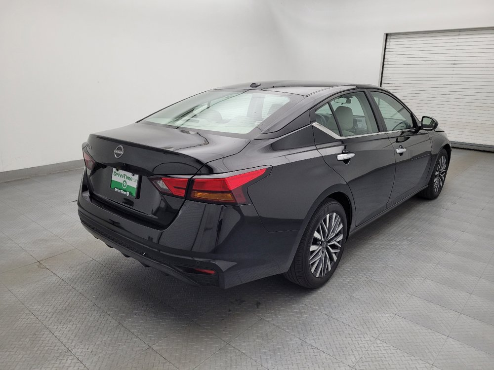 Used 2025 Nissan Altima 2.5 SV FWD image 9