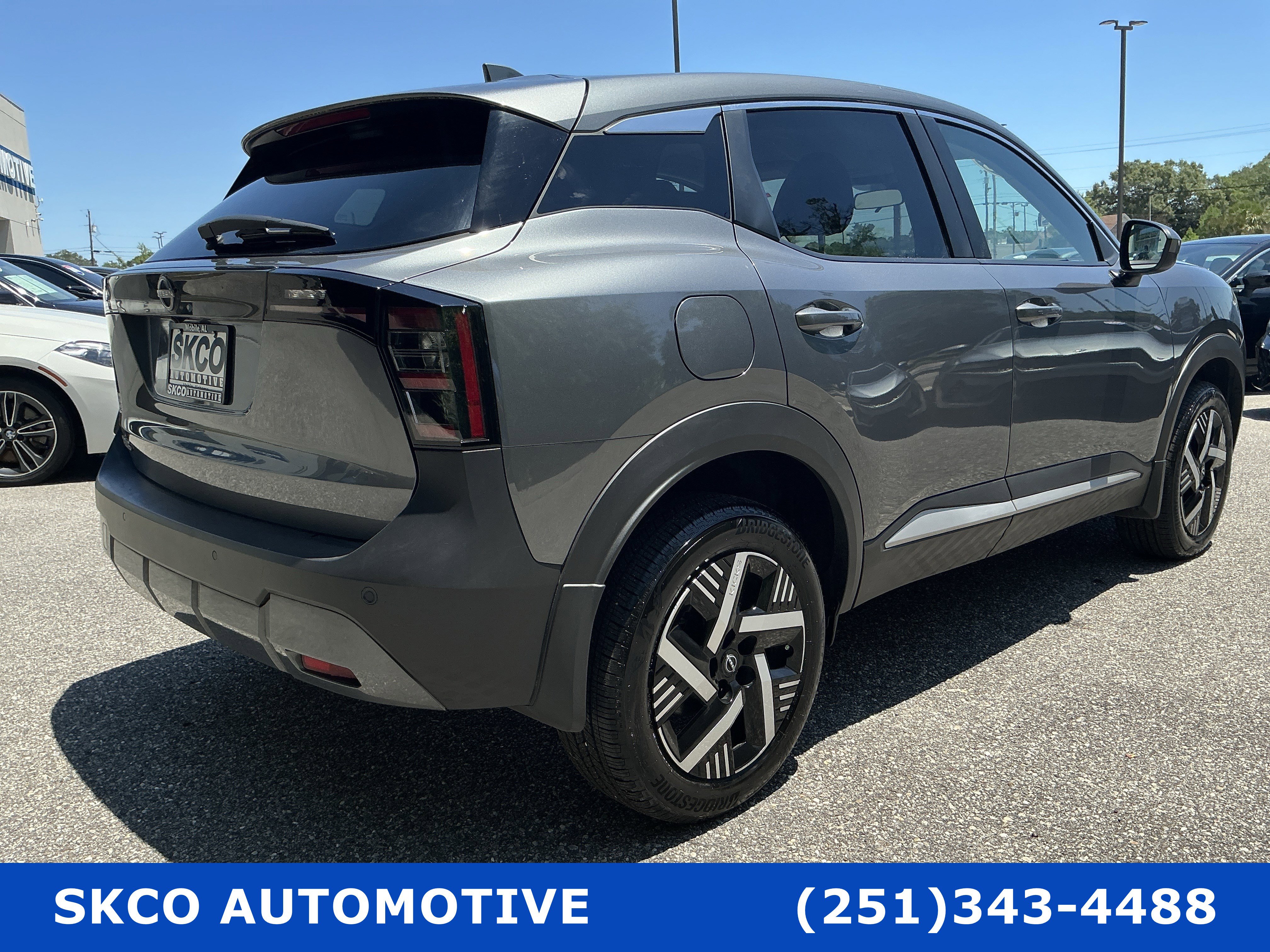 Used 2025 Nissan Kicks SV FWD image 5
