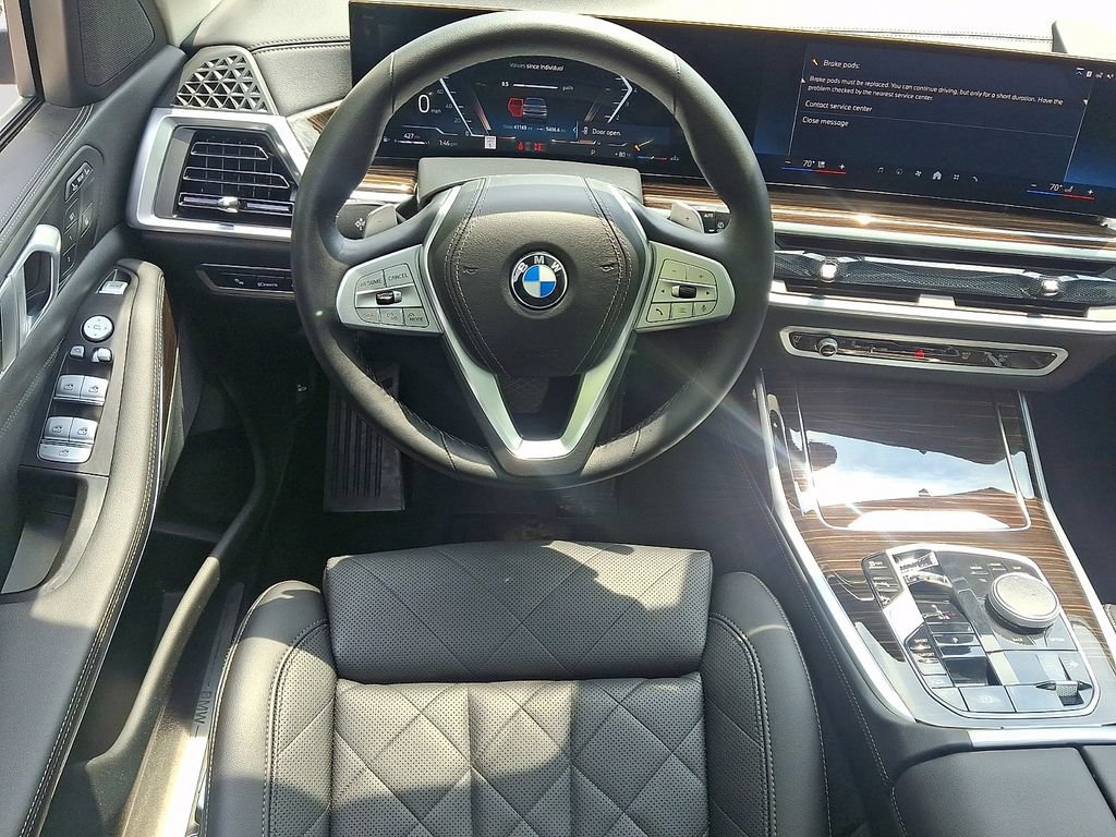 Used 2024 BMW X7 xDrive40i AWD/4WD image 13