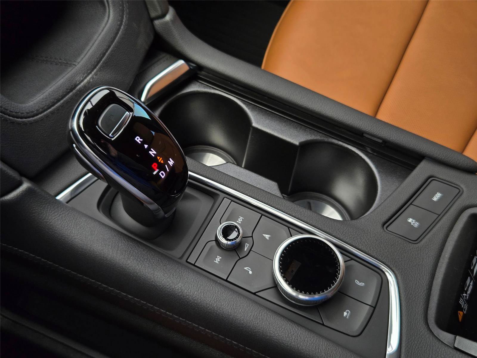 New 2026 Cadillac XT5 Premium Luxury w/ Driver Assist Package FWD image 23