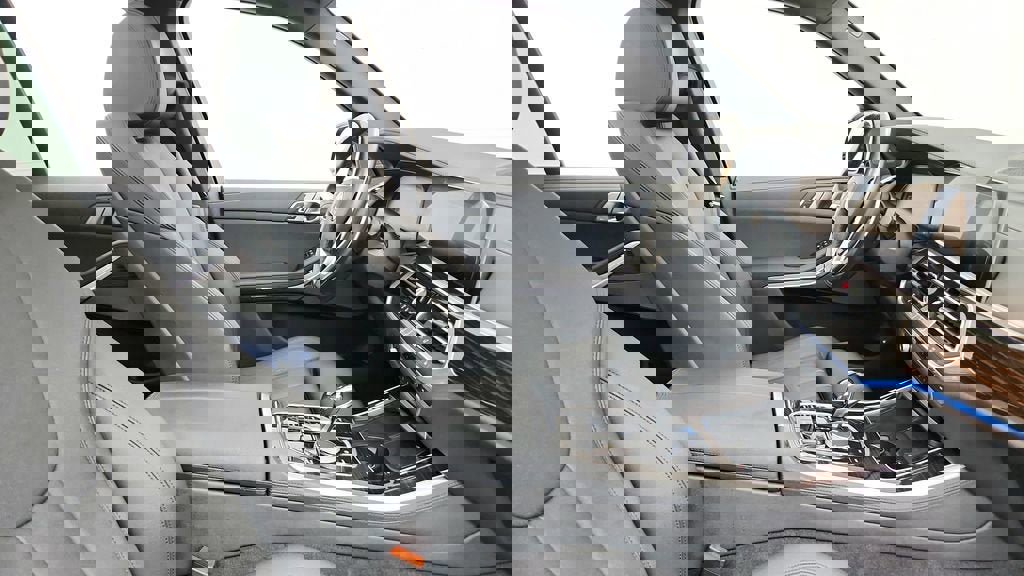 Used 2021 BMW X5 xDrive45e w/ Premium Package image 24