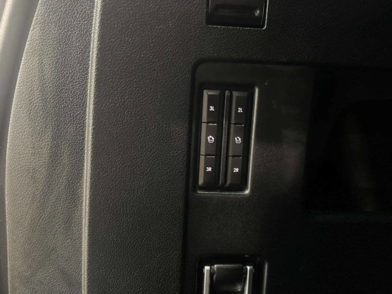 Used 2020 Lincoln Navigator Reserve w/ Equipment Group 208A Reserve image 24