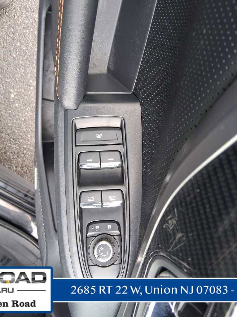 Used 2019 Subaru Crosstrek 2.0i Limited w/ Moonroof Package w/Navigation image 14