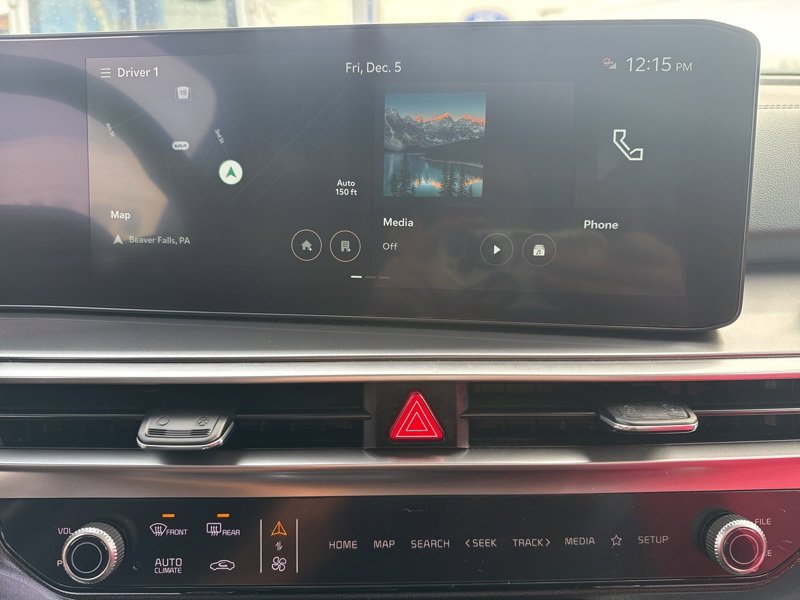 Used 2025 Kia Sorento S w/ Panoramic Sunroof Package image 35