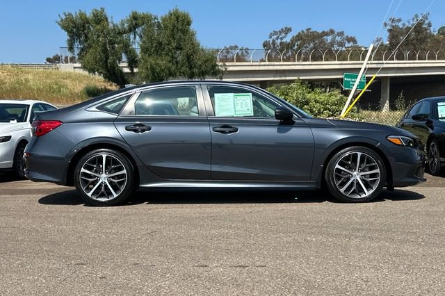 Used 2023 Honda Civic Touring image 4