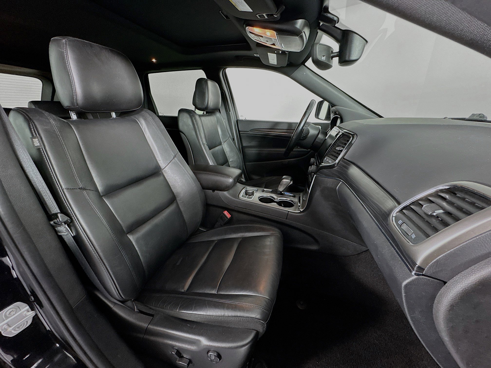 Used 2021 Jeep Grand Cherokee Limited image 29