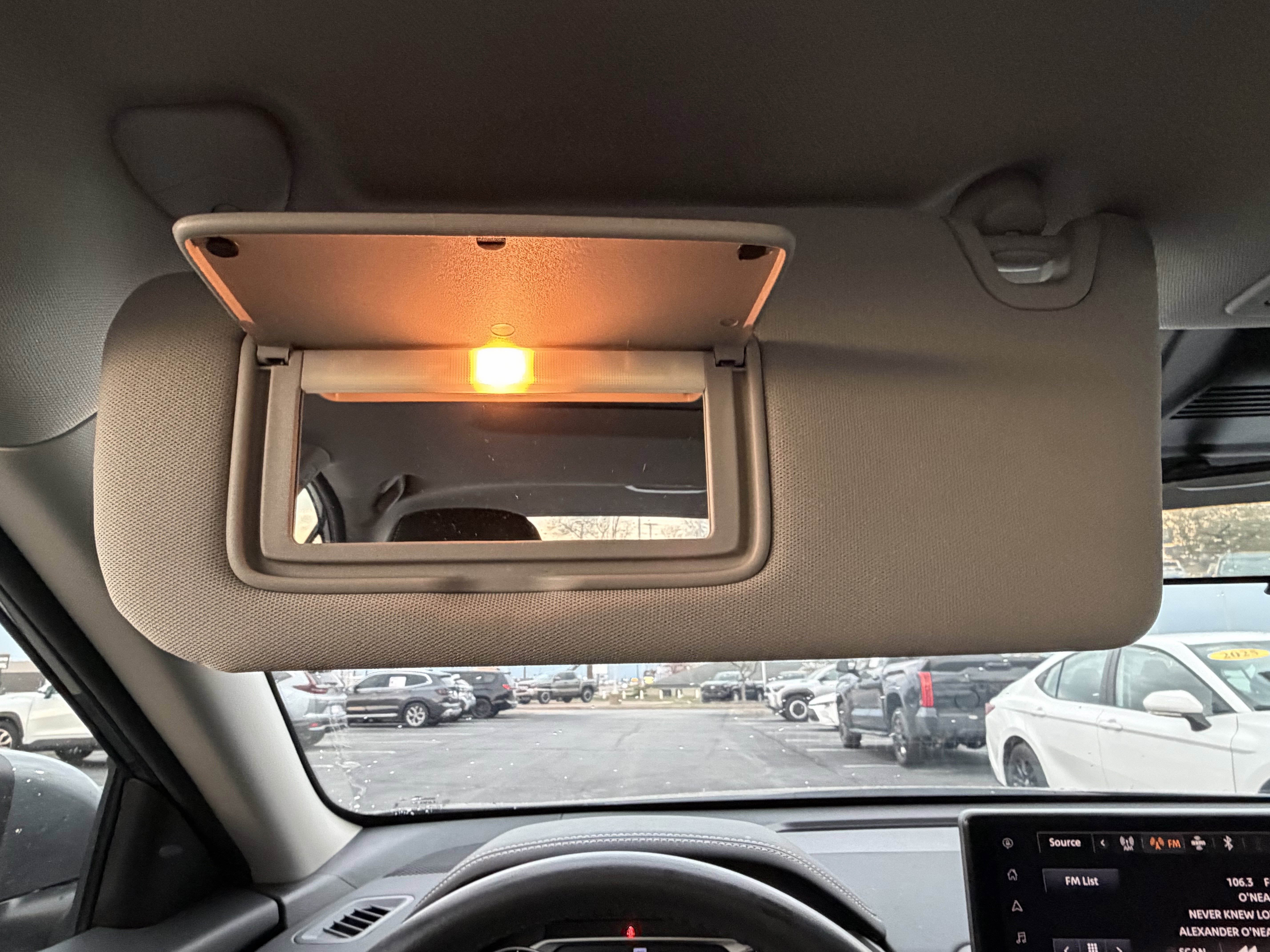 Used 2024 Nissan Altima 2.5 SV w/ SV Premium Package image 29