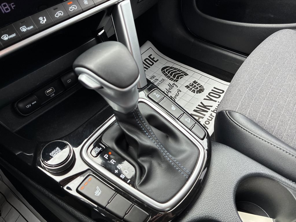 Used 2023 Kia Seltos S w/ Navigation Package image 32