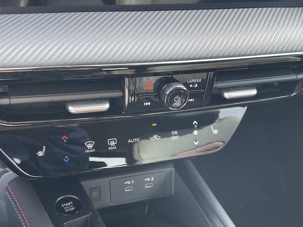 New 2026 Nissan Kicks SR w/ Cold Weather Package FWD image 24