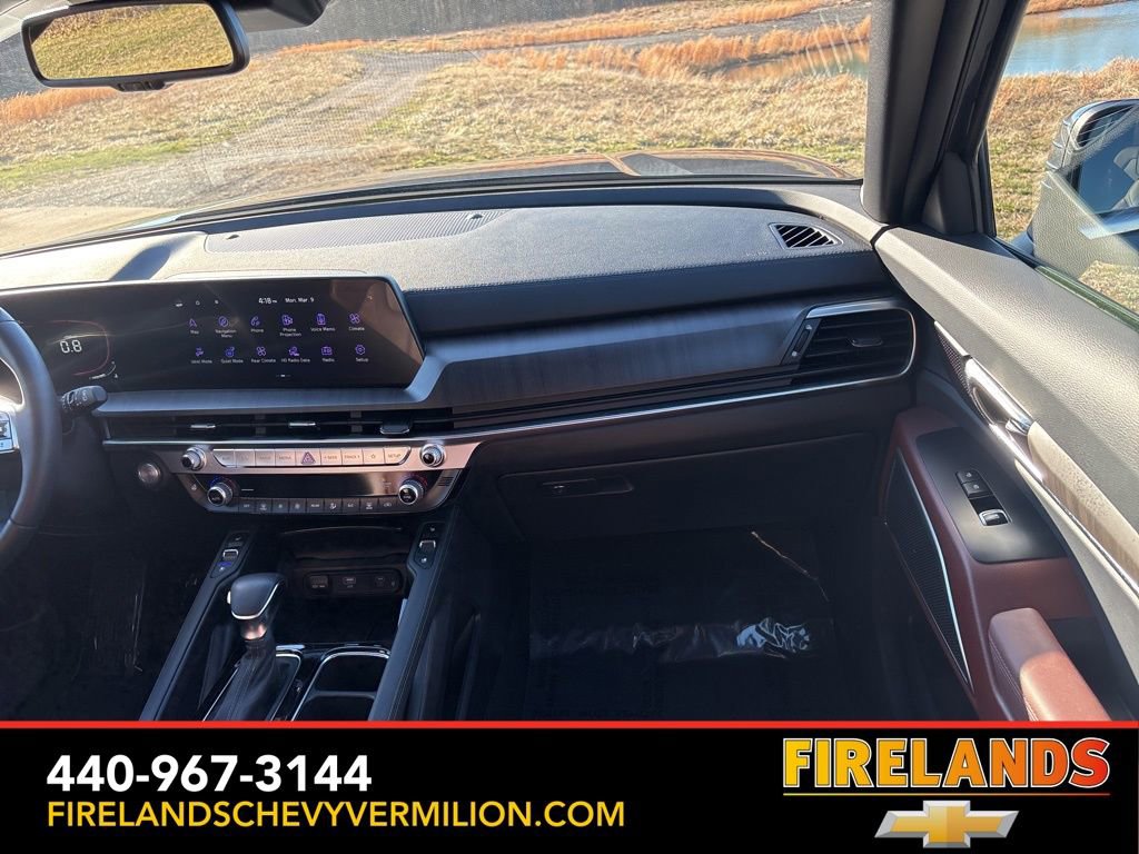Used 2023 Kia Telluride EX w/ EX Captain's Chair Package image 35
