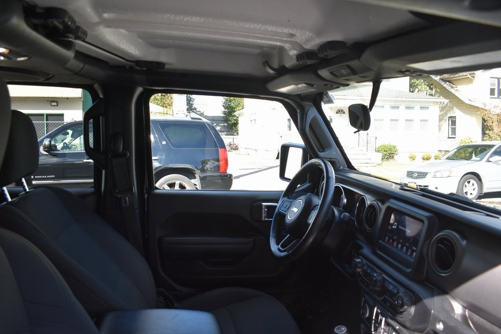 Used 2022 Jeep Gladiator Sport image 21