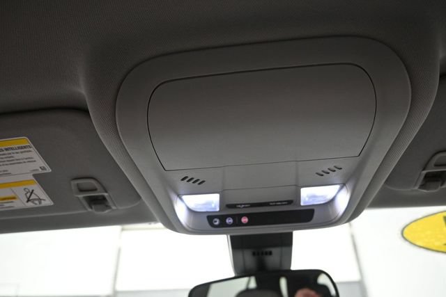 Used 2021 Chevrolet Equinox LS w/ LS Convenience Package FWD image 6