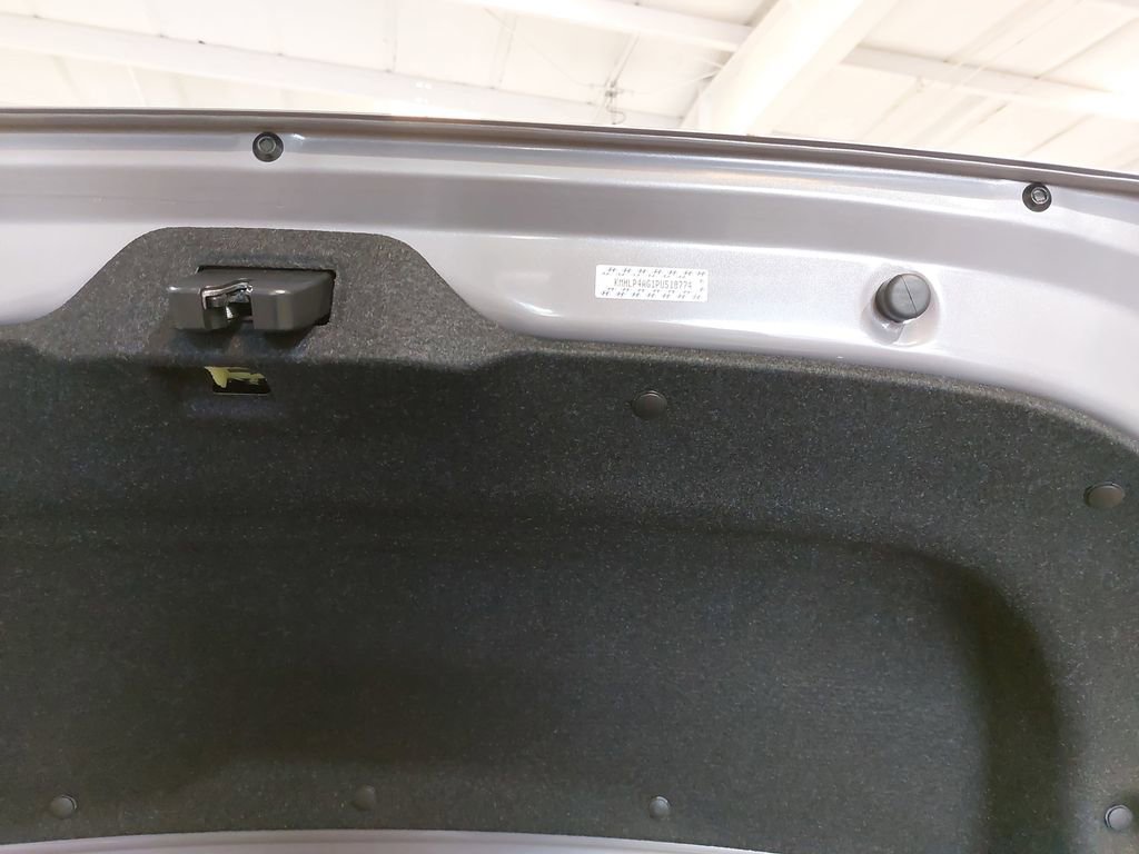 Certified 2023 Hyundai Elantra Limited w/ Cargo Package FWD image 14