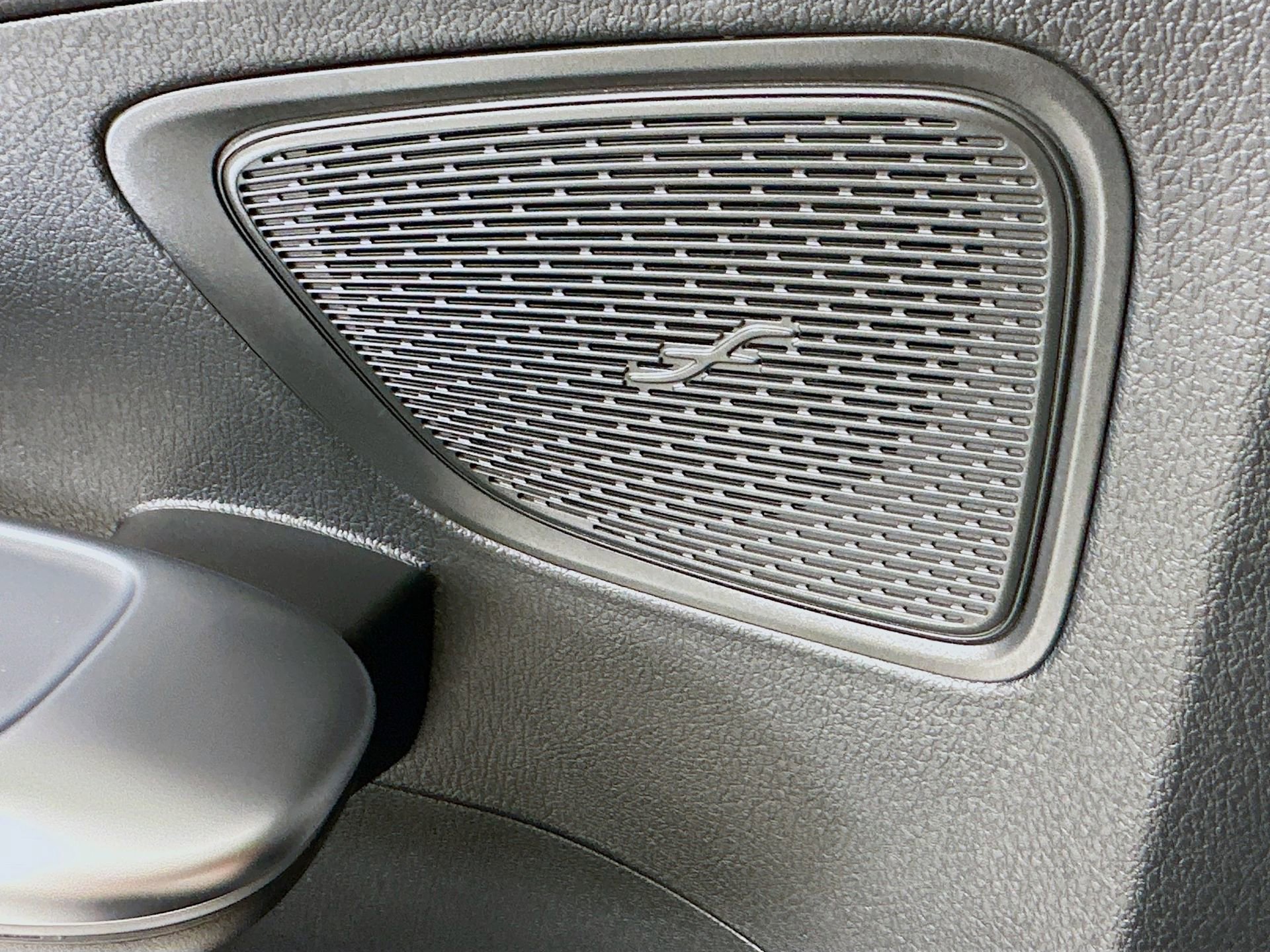 Used 2022 Mercedes-Benz C 300 Sedan image 27