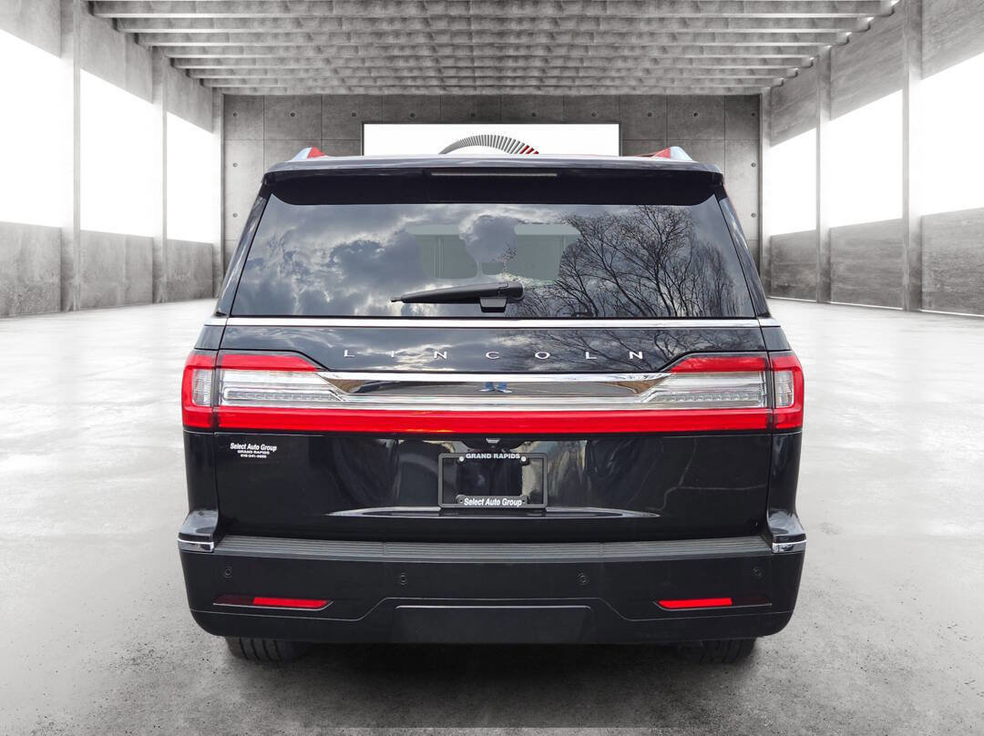 Used 2021 Lincoln Navigator L Reserve image 6