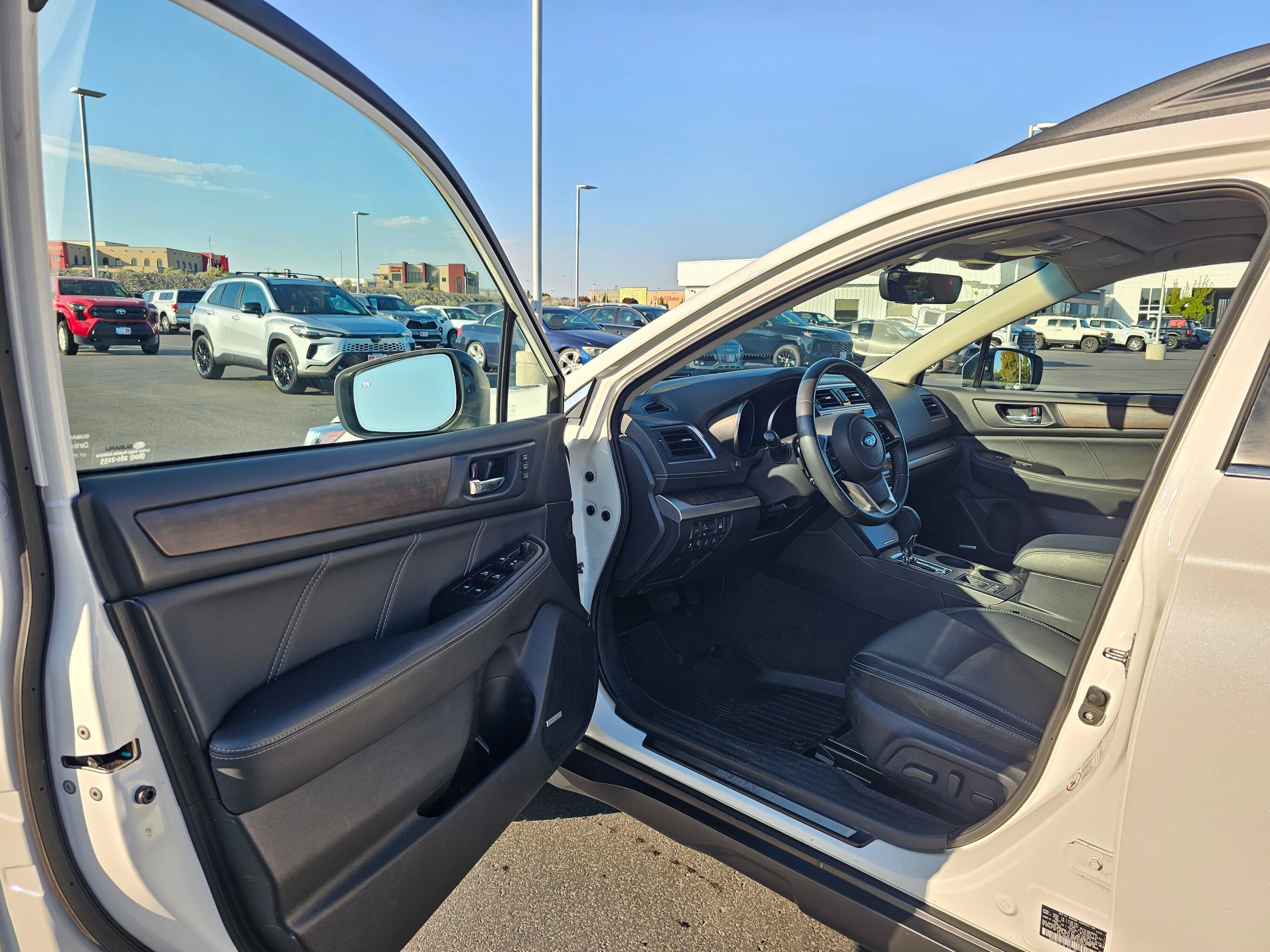 Used 2018 Subaru Outback 2.5i Limited AWD/4WD image 18