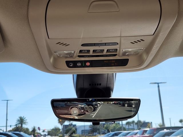 Certified 2023 Buick Enclave Avenir w/ Avenir Technology Package image 19