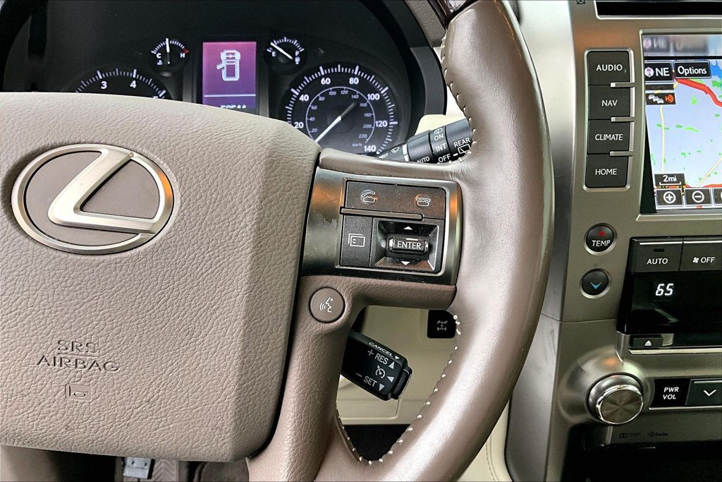 Used 2018 Lexus GX 460 Luxury w/ Preferred Accessory Package AWD/4WD image 24