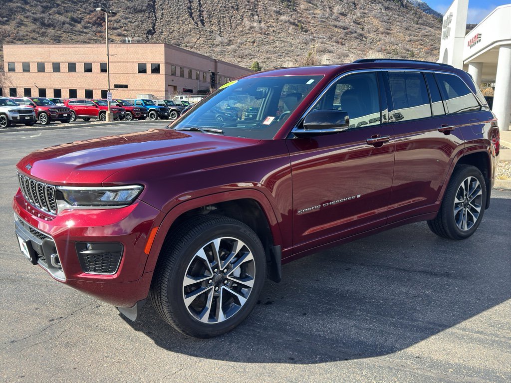 Certified 2022 Jeep Grand Cherokee Overland w/ Adv Protech Group III image 3