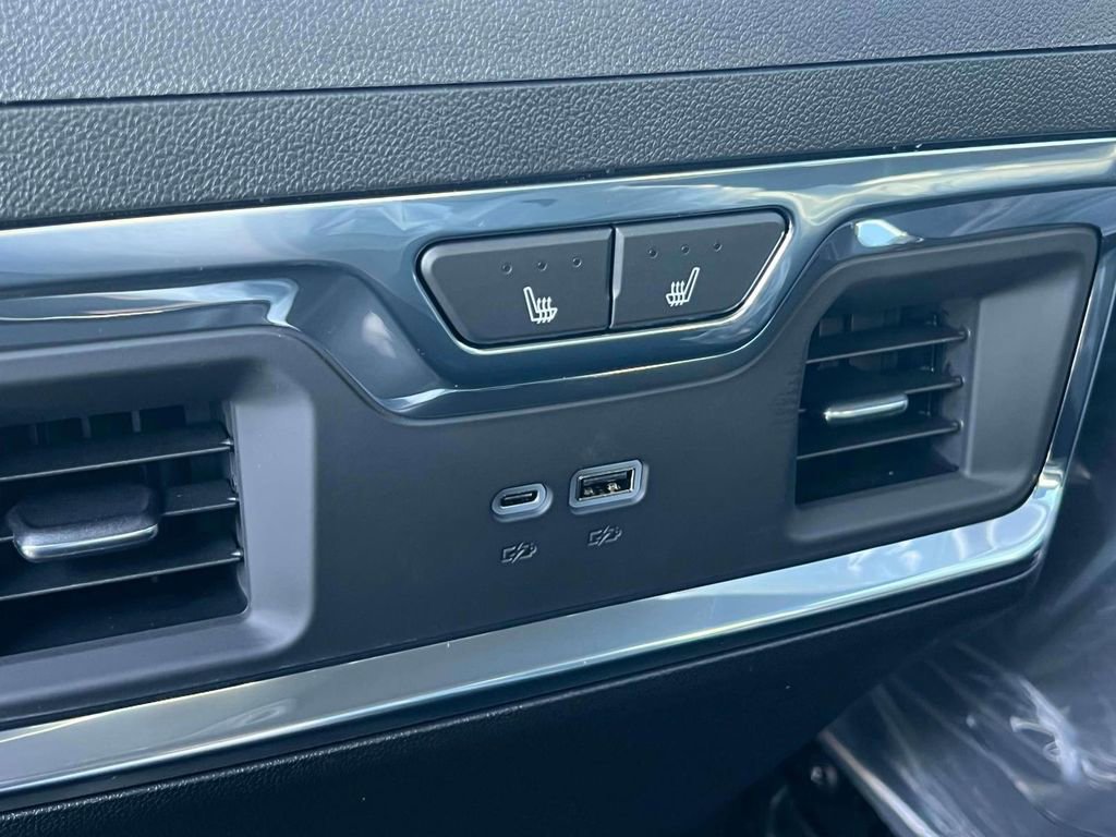 New 2026 Chevrolet Silverado 1500 LTZ w/ Technology Package image 9