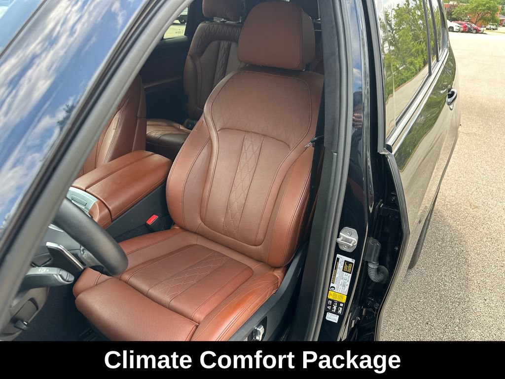 Used 2024 BMW X7 xDrive40i w/ M Sport Package AWD/4WD image 17