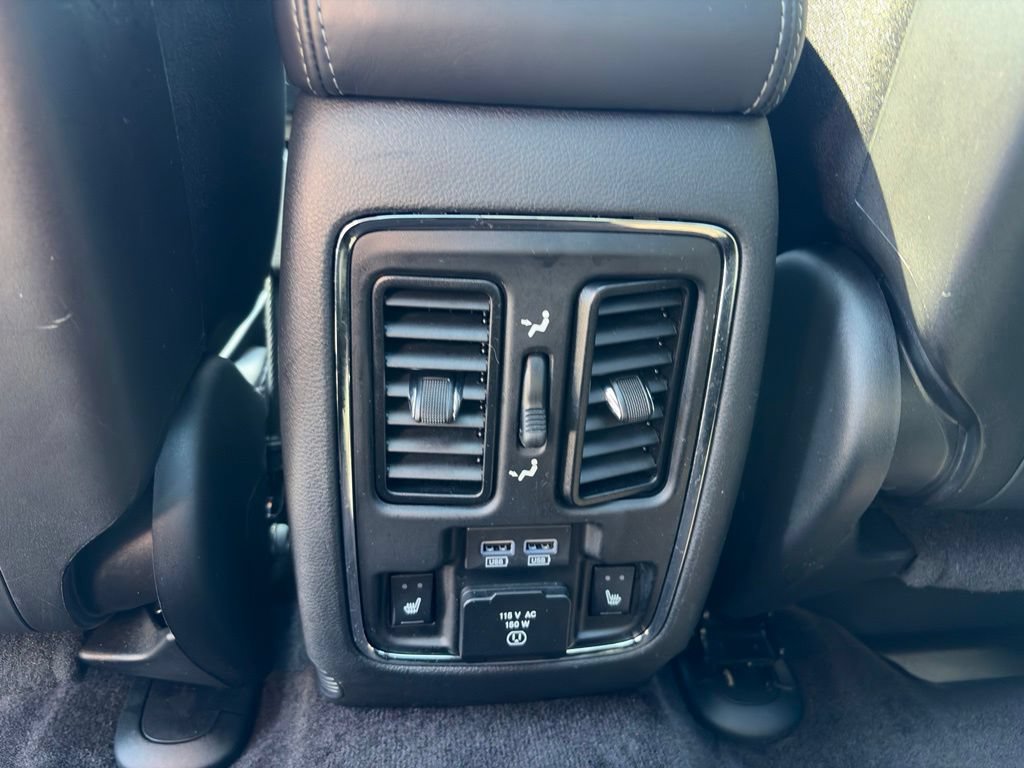 Used 2019 Jeep Grand Cherokee Overland AWD/4WD image 19