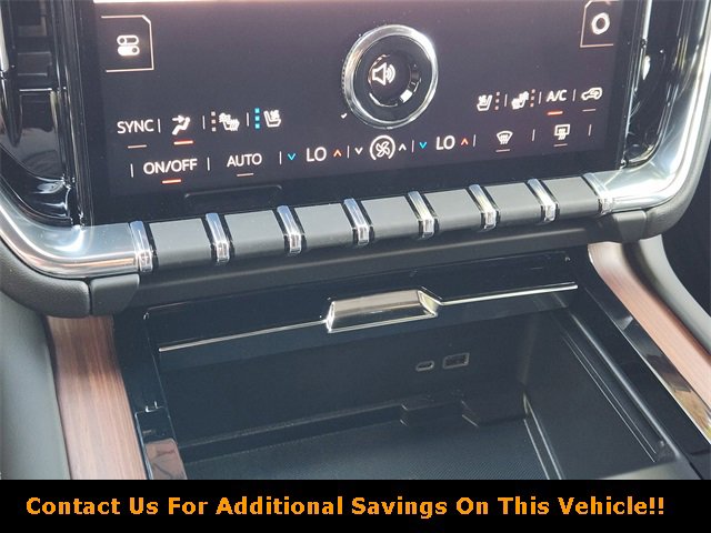 New 2026 GMC Yukon Denali w/ Sun & Power Step Package image 14