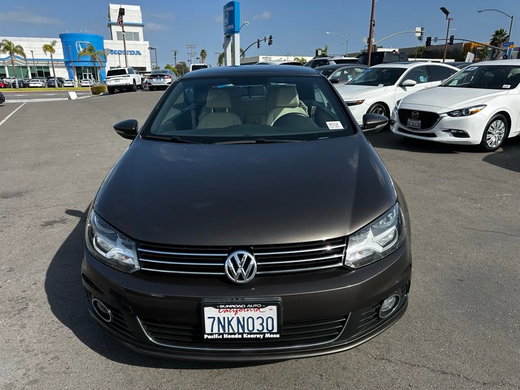 Used 2016 Volkswagen Eos Komfort FWD image 3