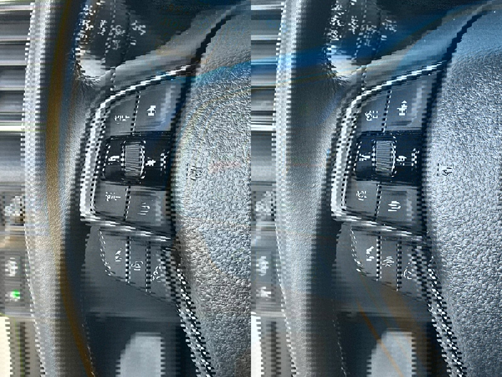 Used 2022 Honda Accord EX-L image 24