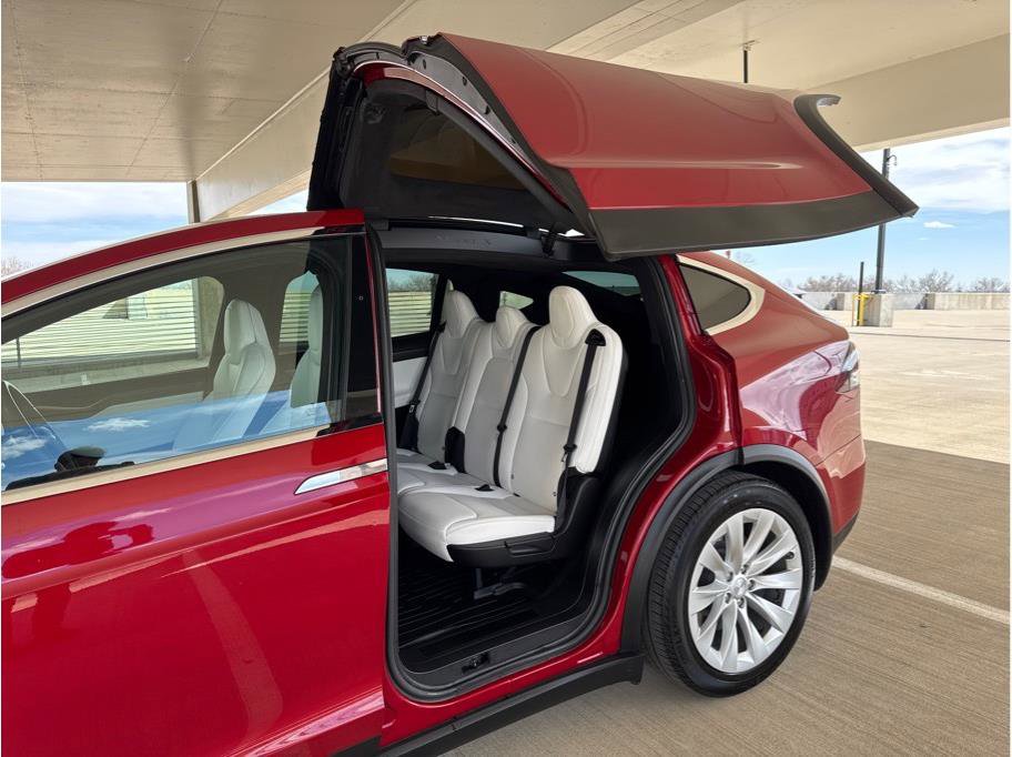 Used 2017 Tesla Model X 100D AWD/4WD image 12