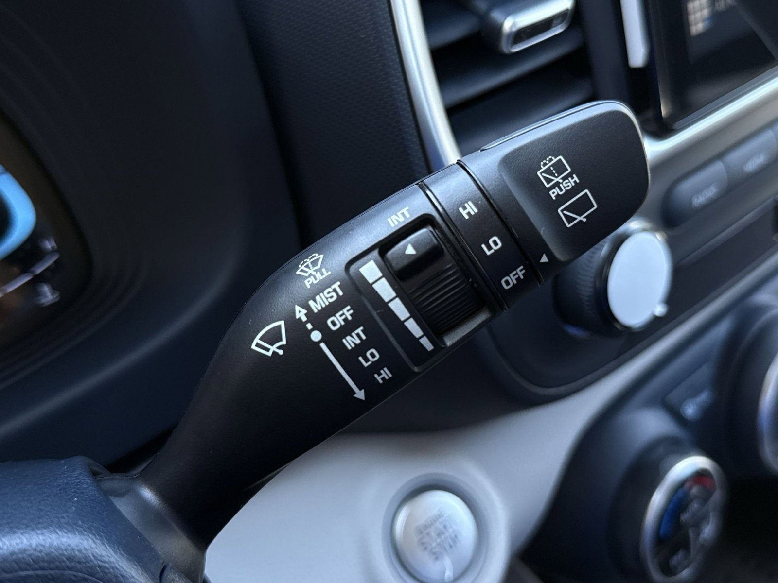 New 2026 Hyundai Venue SEL FWD image 24