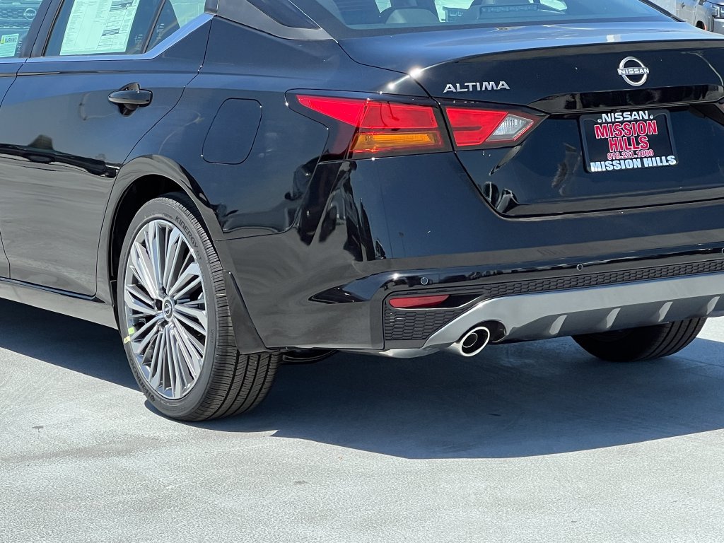 New 2026 Nissan Altima 2.5 SV FWD image 5