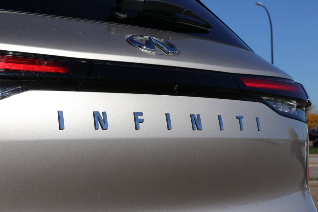 Certified 2025 INFINITI QX60 Luxe image 28