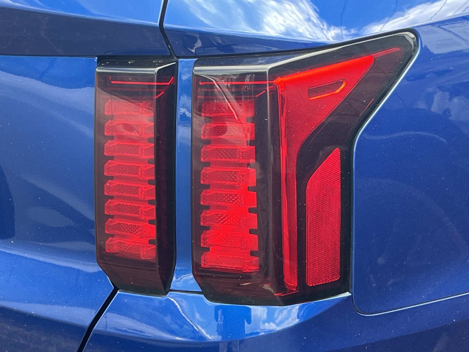 Used 2023 Kia Sorento S FWD image 7