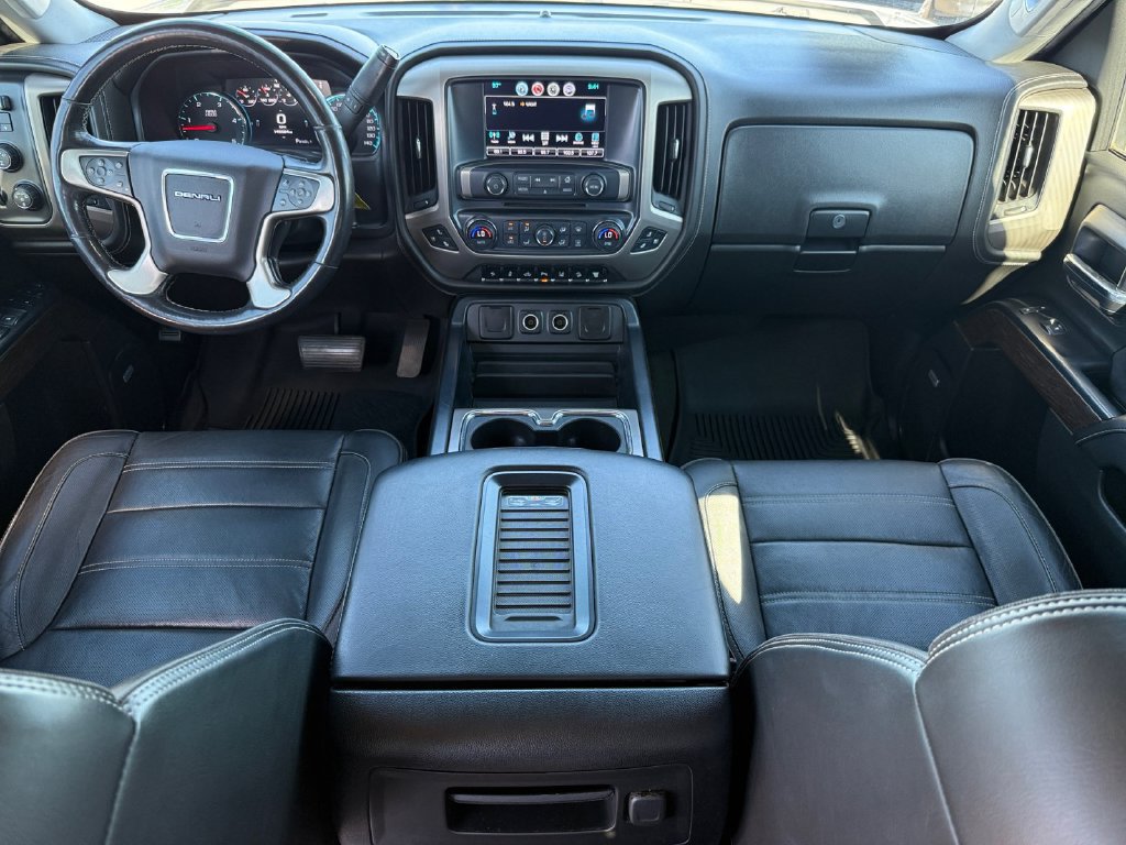 Used 2017 GMC Sierra 2500 Denali w/ Duramax Plus Package AWD/4WD image 12