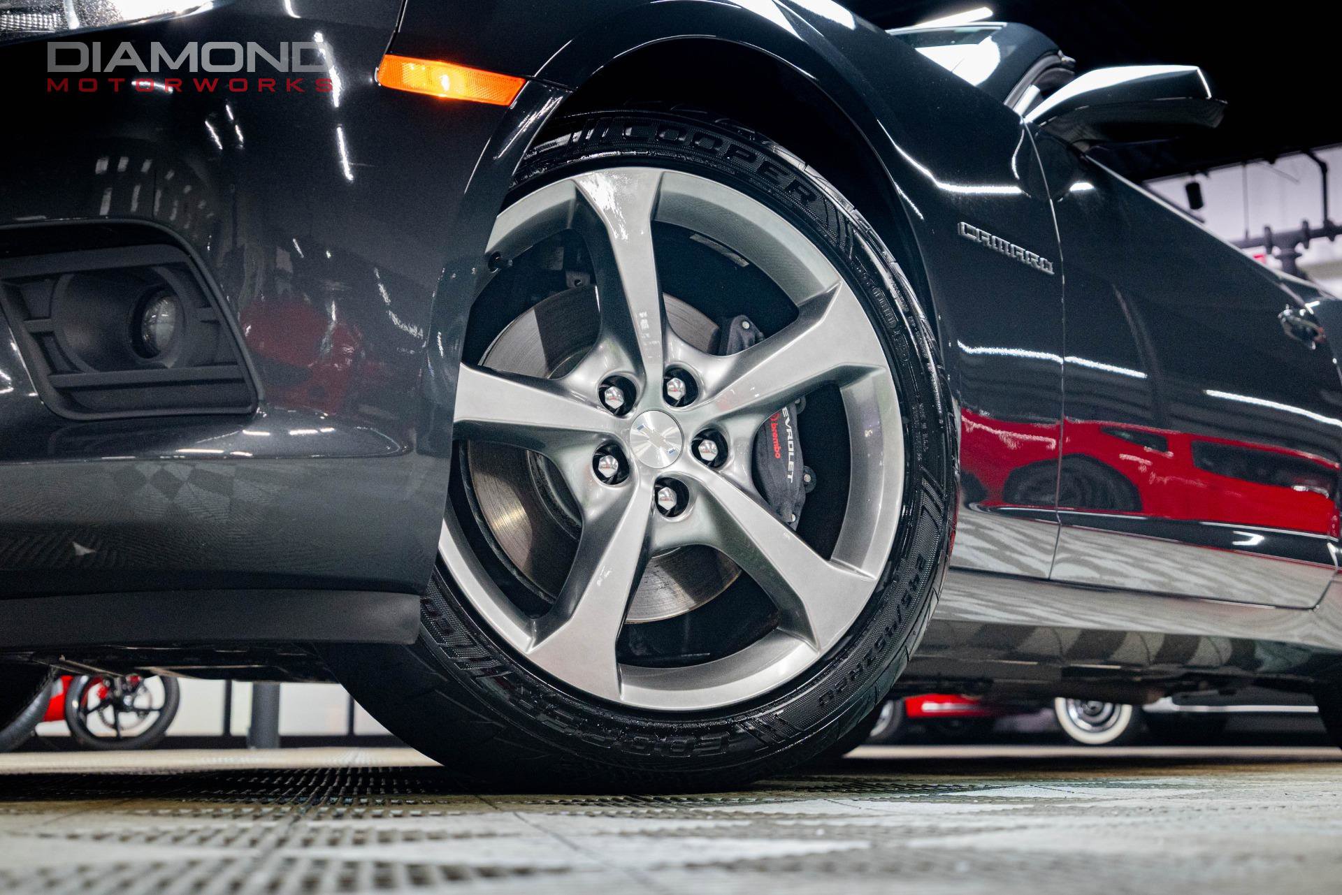 Used 2014 Chevrolet Camaro SS w/ RS Package image 3