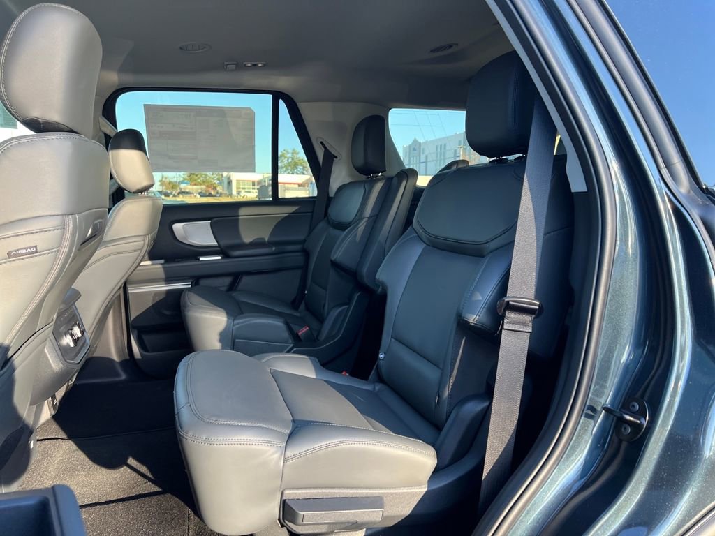 New 2026 Ford Expedition Active image 21