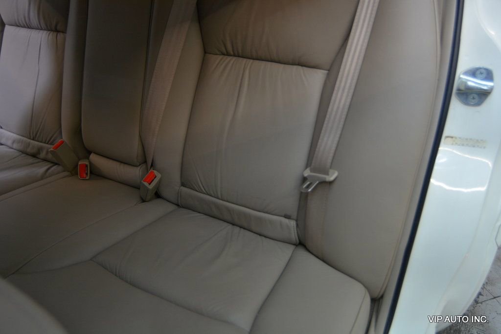 Used 2004 Acura RL image 25