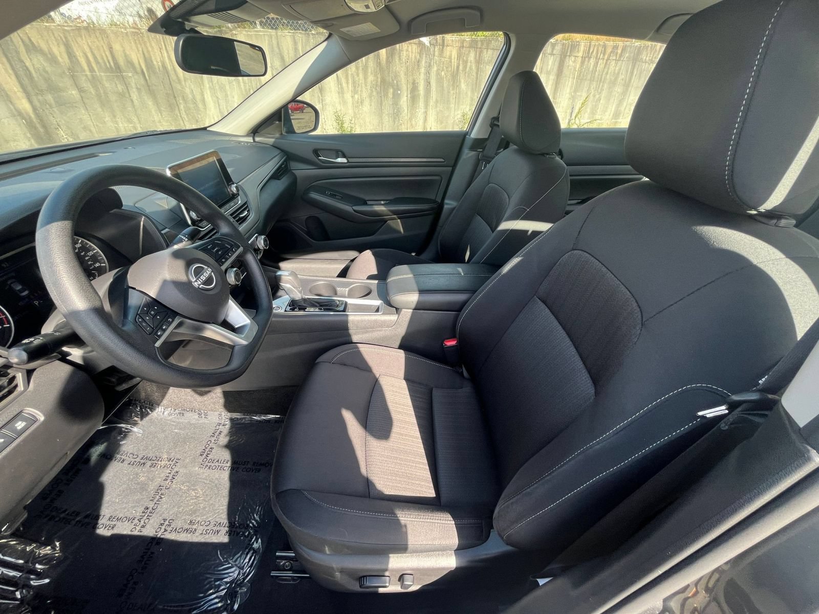 Used 2025 Nissan Altima 2.5 SV FWD image 23
