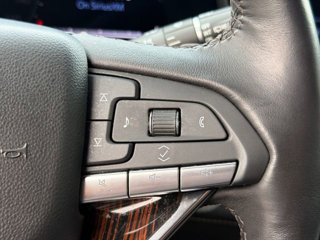 Used 2024 Cadillac Escalade ESV Premium Luxury image 27