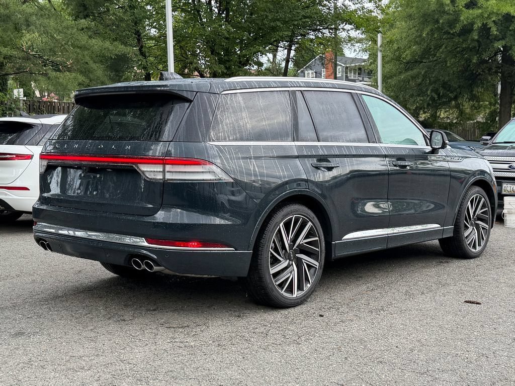 New 2026 Lincoln Aviator Black Label w/ Dynamic Handling Package AWD/4WD image 5