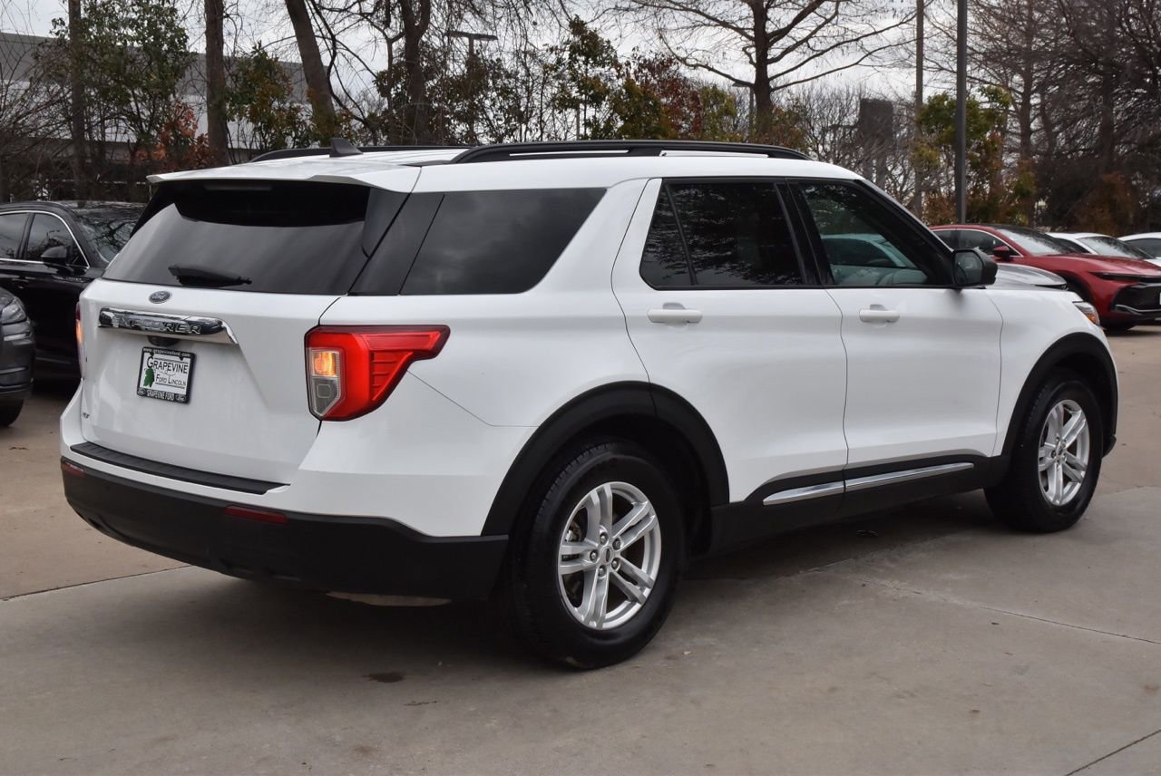 Used 2021 Ford Explorer XLT image 7