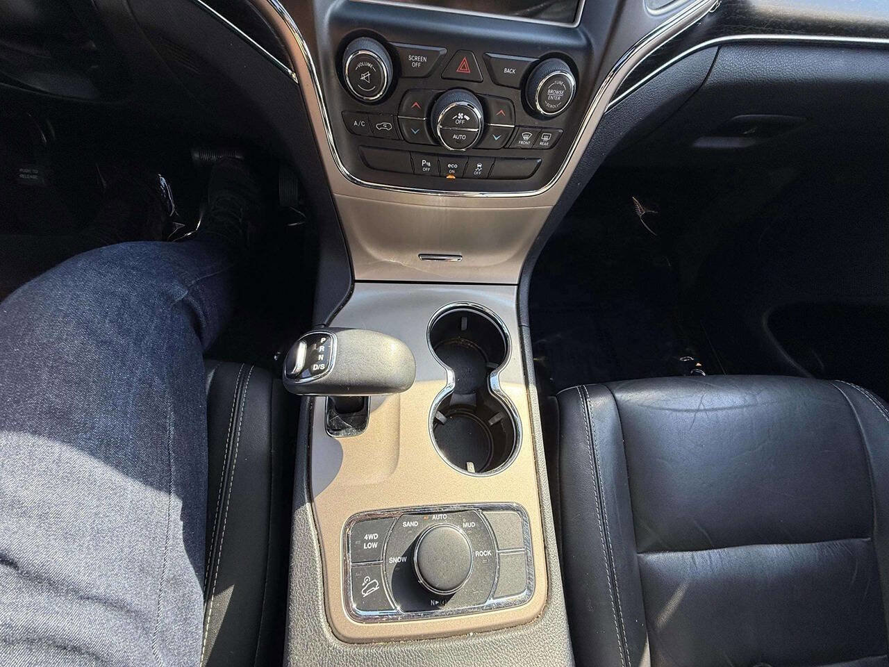 Used 2014 Jeep Grand Cherokee Limited w/ Trailer Tow Group IV AWD/4WD image 20