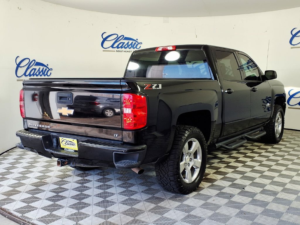 Used 2018 Chevrolet Silverado 1500 LT w/ Texas Edition AWD/4WD image 7