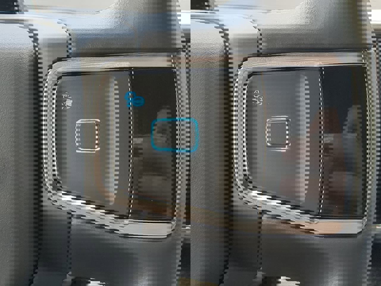 New 2026 Ford Expedition Platinum w/ Stealth Appearance Package image 25