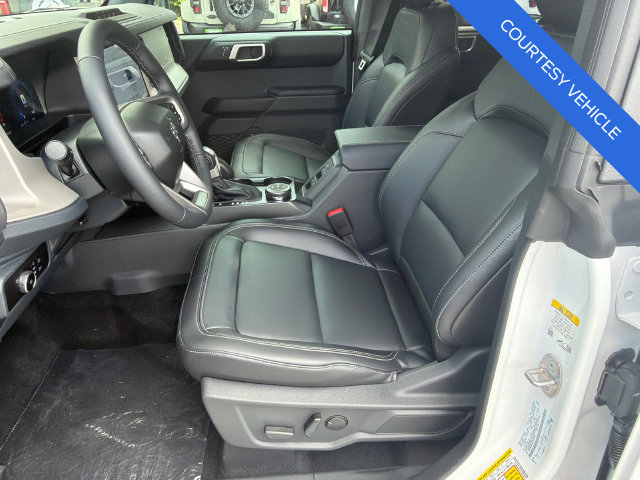 New 2026 Ford Bronco Outer Banks w/ Sasquatch Package AWD/4WD image 9