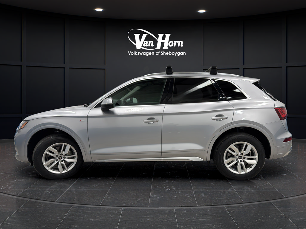 Used 2023 Audi Q5 2.0T Premium w/ Convenience Package AWD/4WD image 4