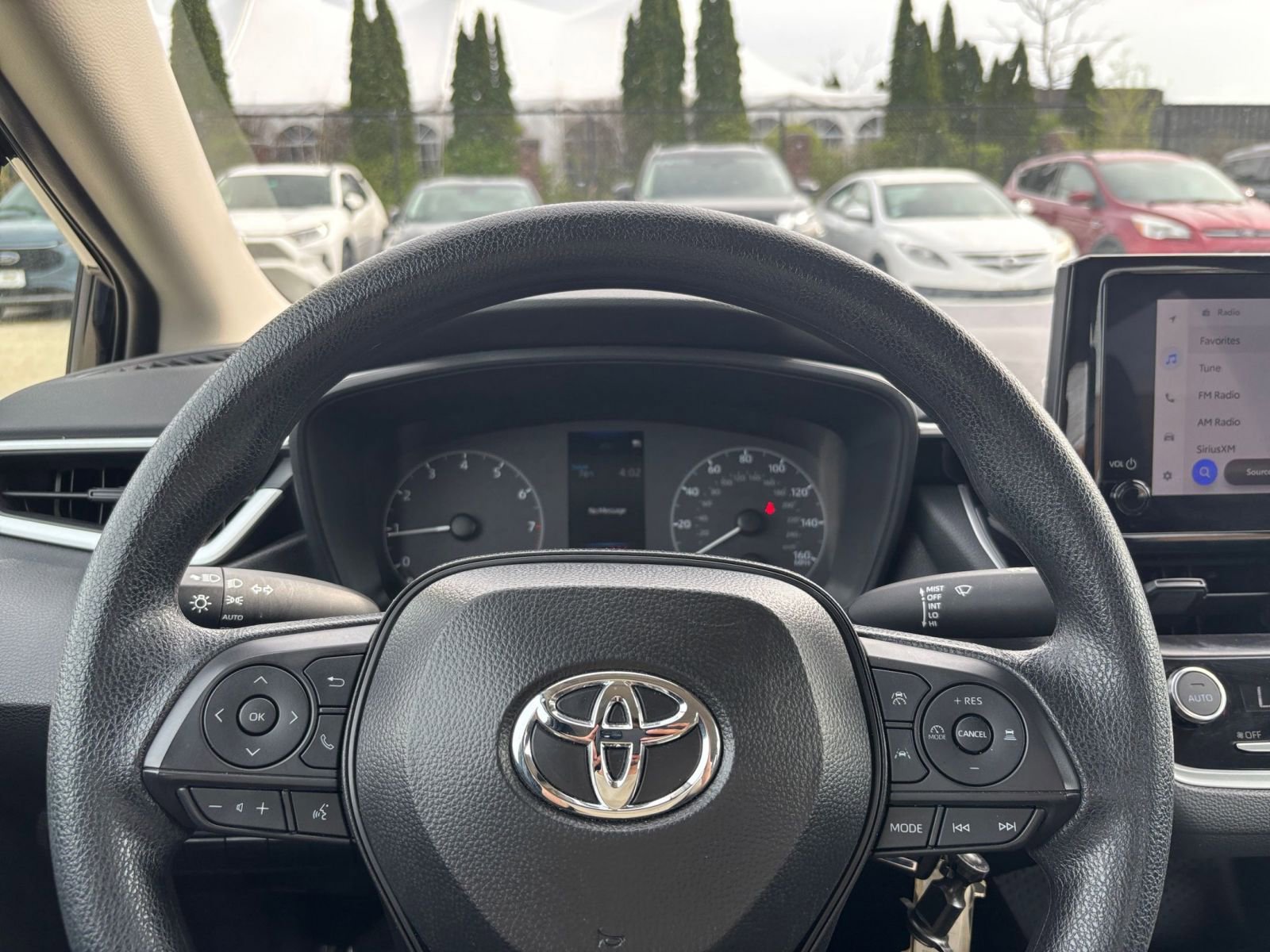 Used 2025 Toyota Corolla LE image 32