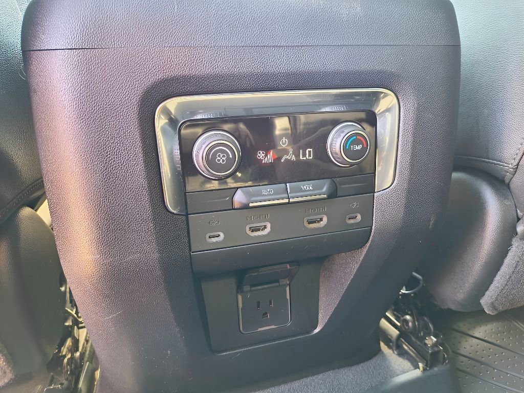 Used 2023 Chevrolet Tahoe Z71 AWD/4WD image 30