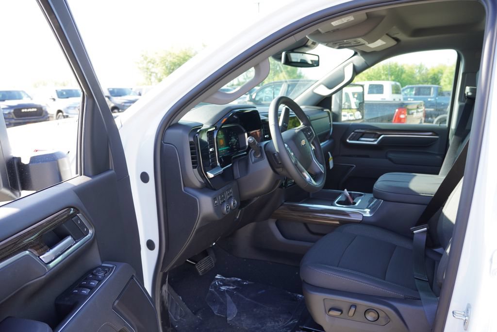 New 2026 Chevrolet Silverado 2500 LT w/ All Star Edition AWD/4WD image 10